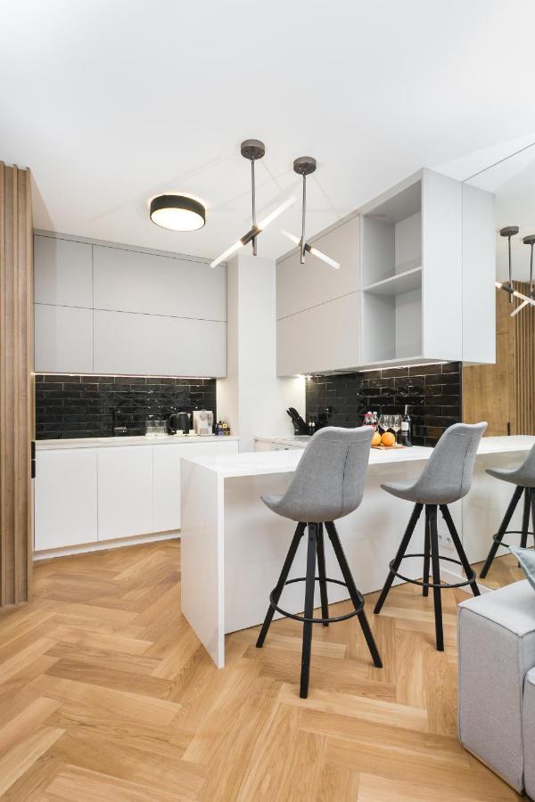 Apartament Luxury Mennica - Golden - Center Warszawa