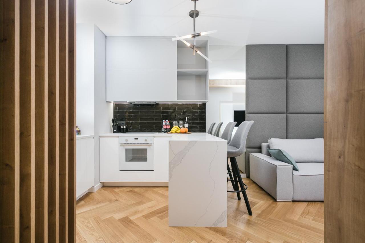 Apartament Luxury Mennica - Golden - Center Warszawa